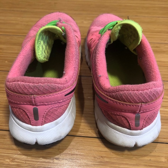 Girls Nike shoes youth size 12.5 - Picture 3 of 7